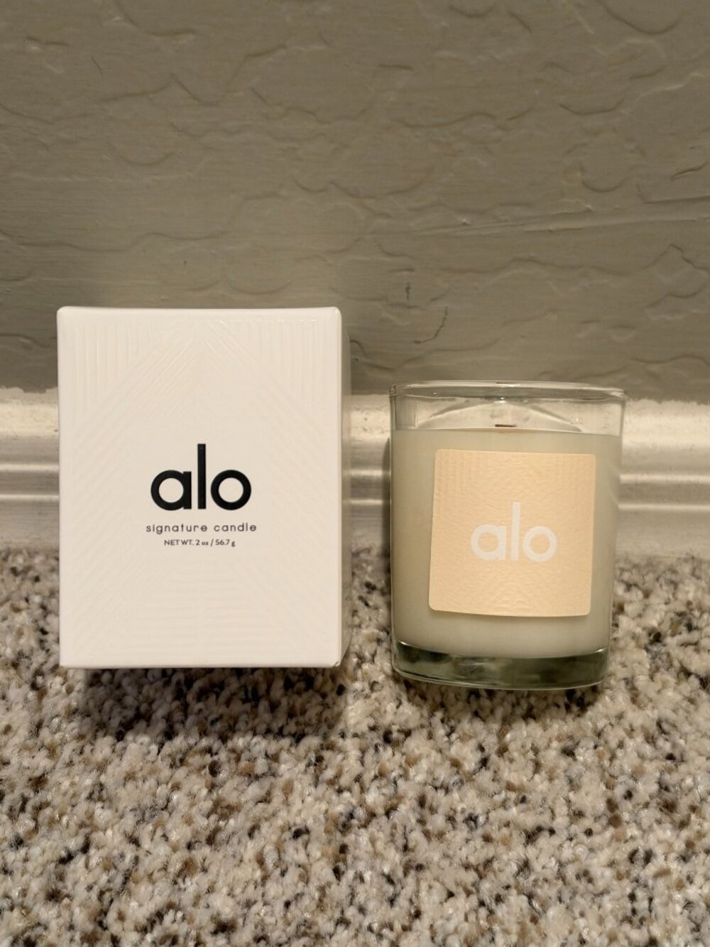 NIB alo | Mini Signature Candle | Santal | 2 oz.